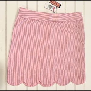 NWT Vineyard Vines pink seersucker scallop skirt
